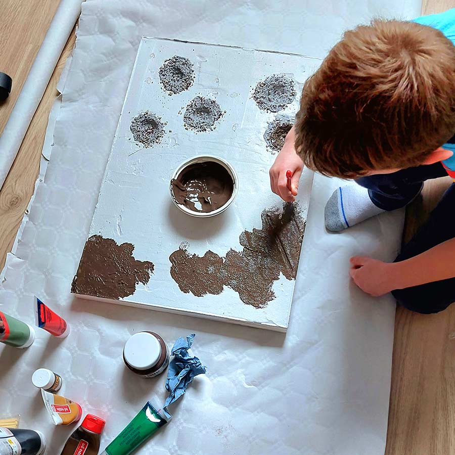 Couche de fond en peinture acrylique